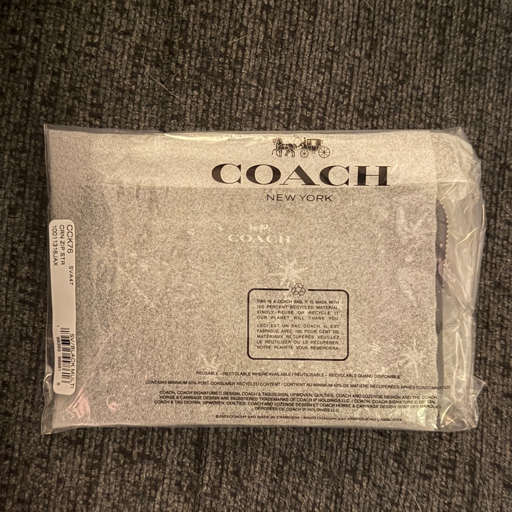Coach Corner Zip Wristlet in Star Print Silver/Black Coated Canvas & Leather NWT - Picture 6 of 16